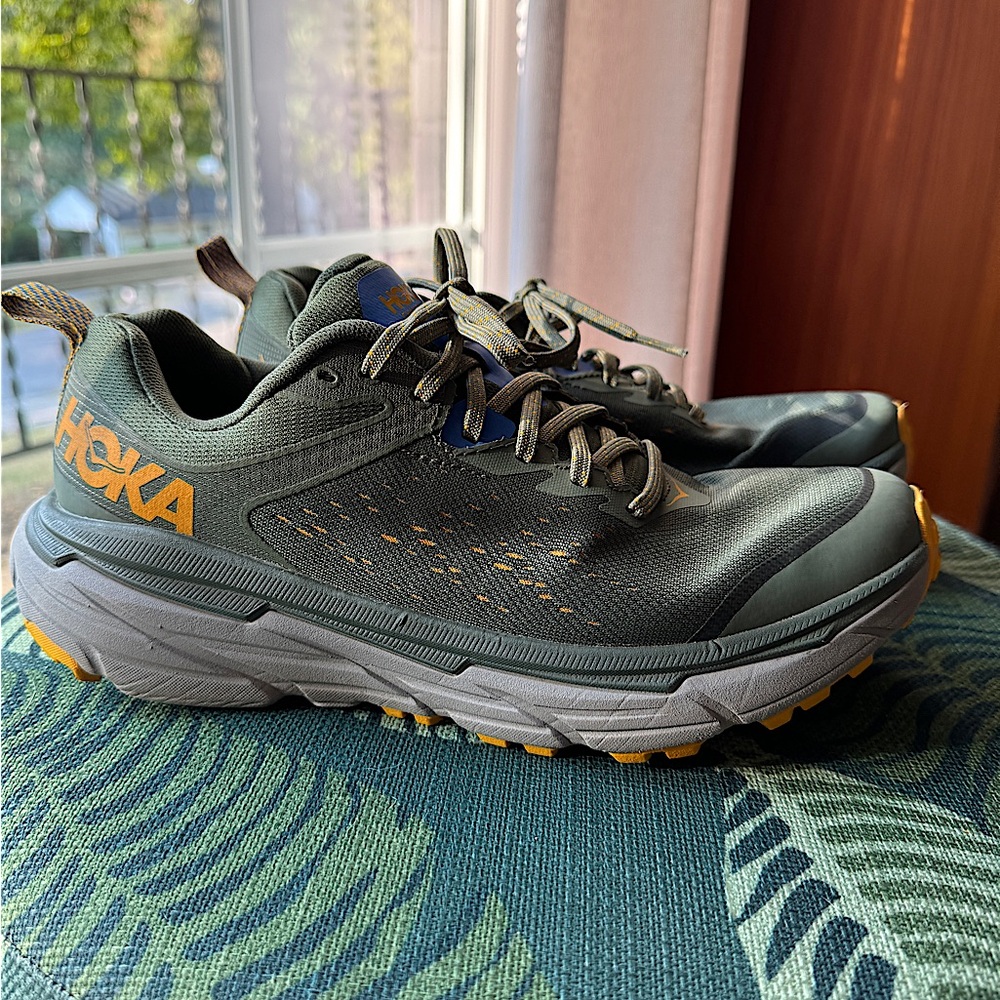 HOKA Challenger ATR 6 - Thyme Green & Grey Sharkskin - Men’s sz 8.5 D